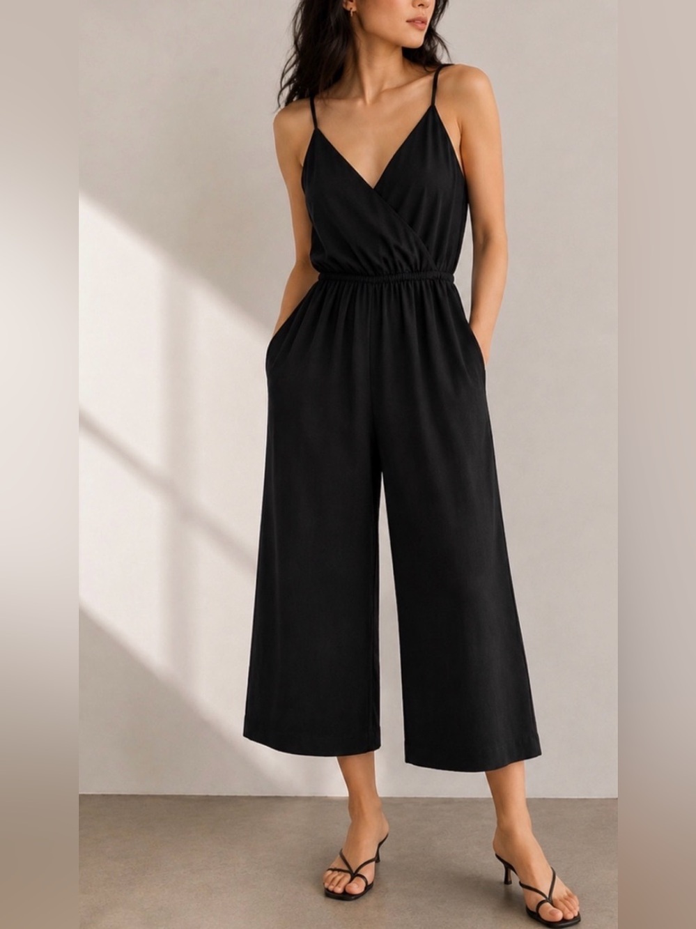 Aritzia Wilfred Black Sleeveless Jumpsuit L